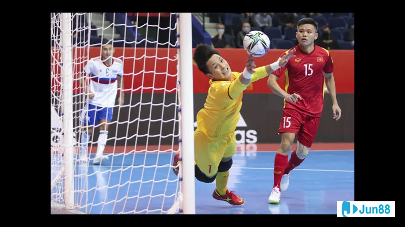 Thủ môn thay đổi vị trí trên sân